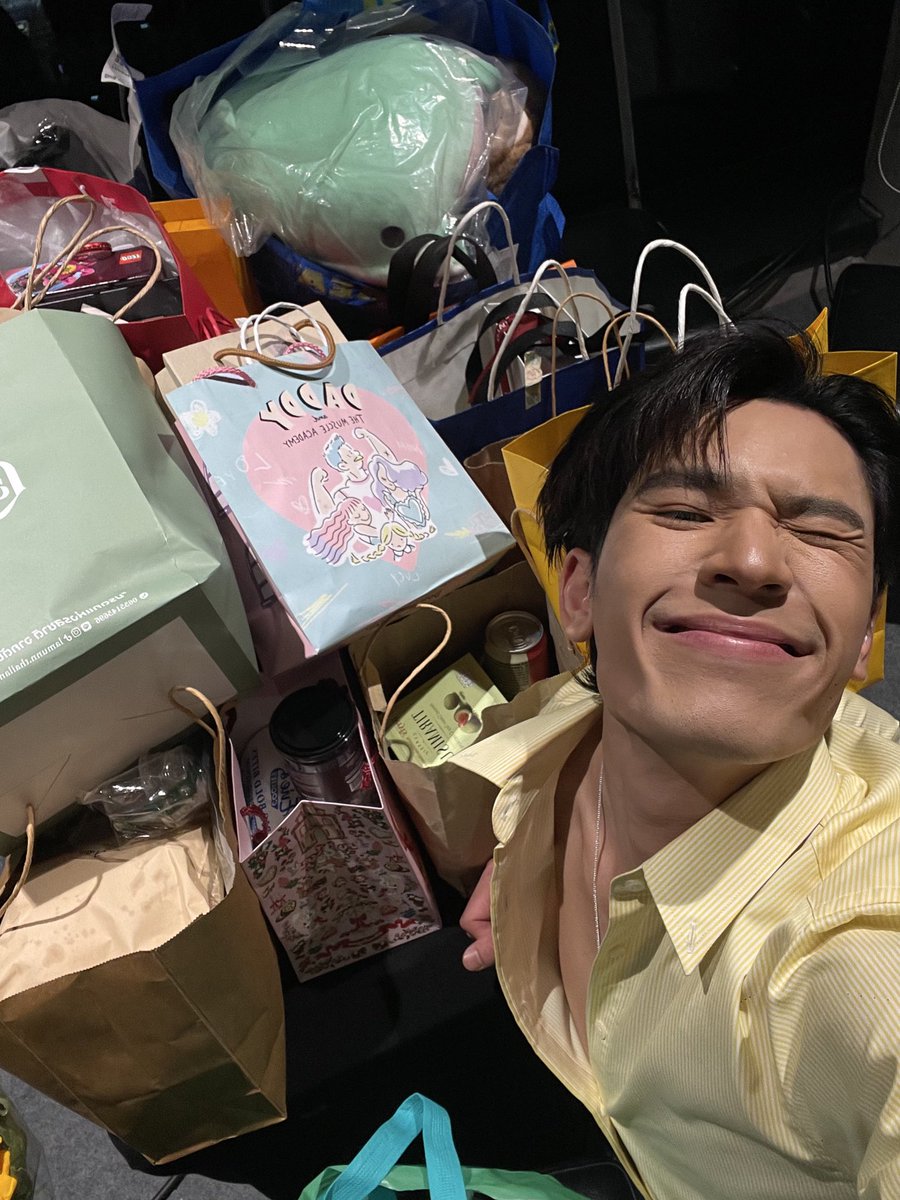 Pearlpooo tweet media