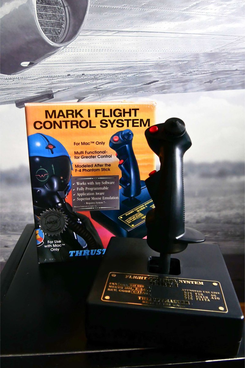 Thrustmaster Official tweet media