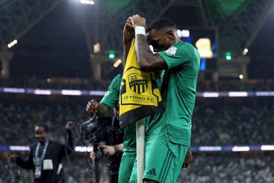 بيڪاسو★! tweet media