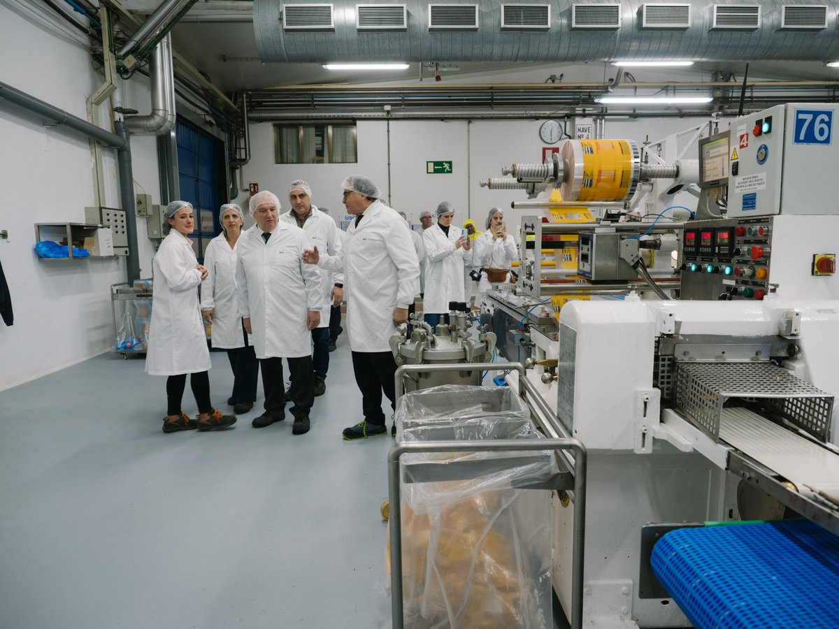 Ministerio de Industria y Turismo tweet media