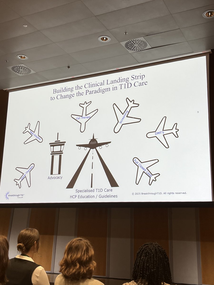 hilarynathan tweet media