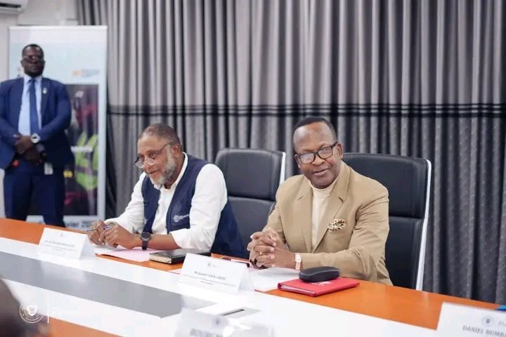 Francine Bitota tweet media