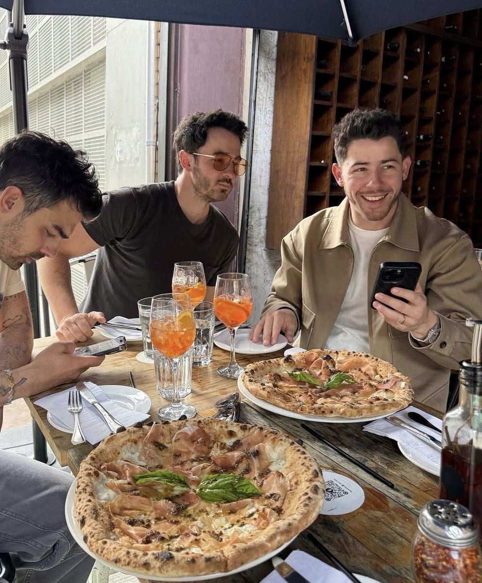 Jonas Brothers