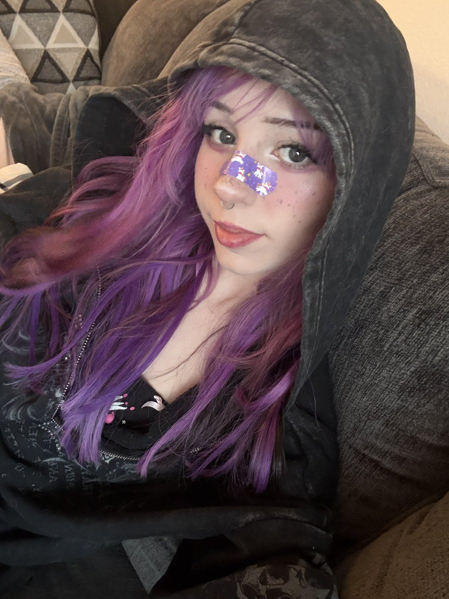 Skye binxy tweet media