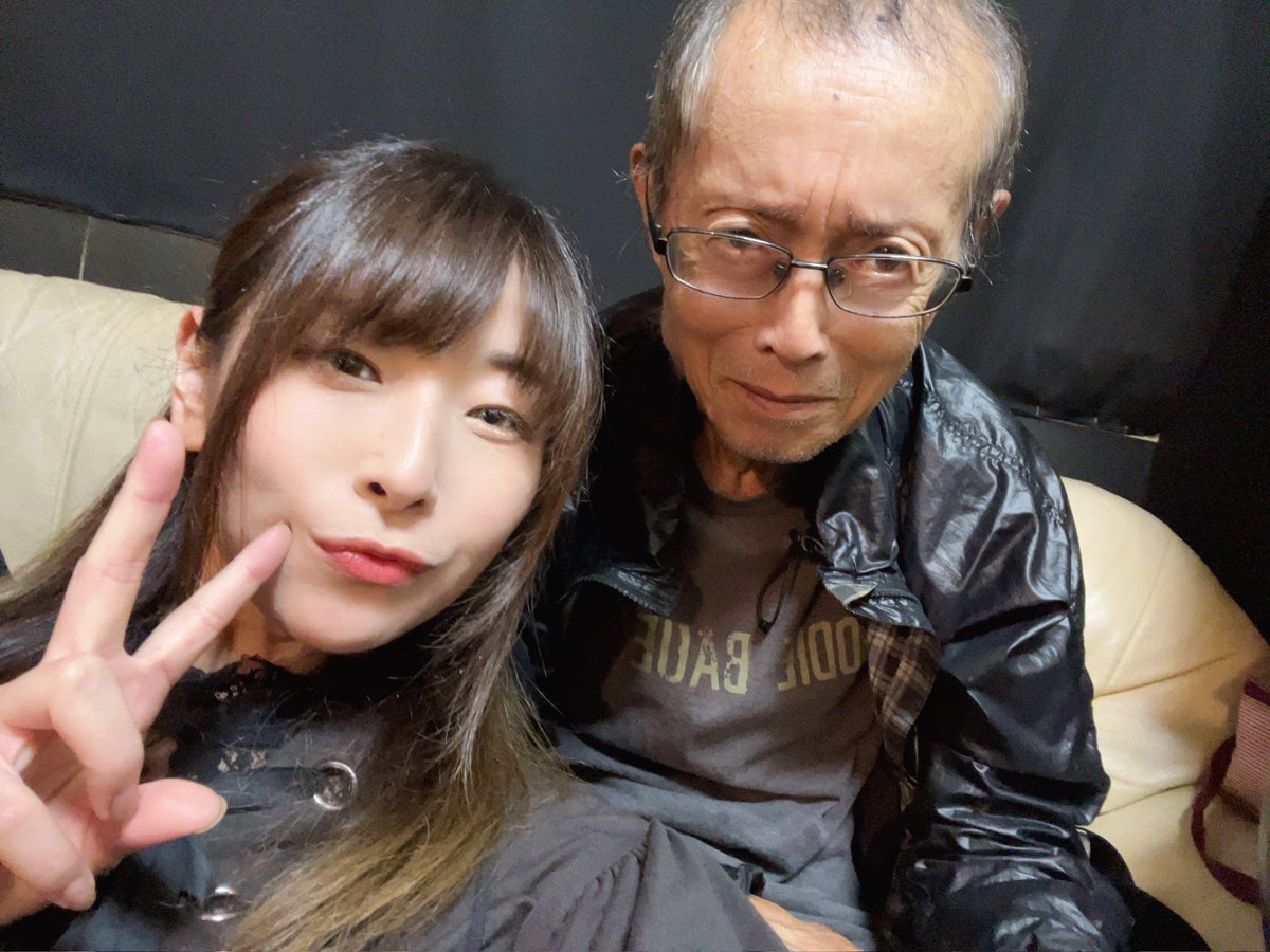 突然の事でびっくりしています。
もっとたくさんお話ししたかったですし、
夫婦として共演させていただいた事を本当に心から誇りに思います。
ご冥福をお祈りいたします。

#小林尚臣
#朗読劇