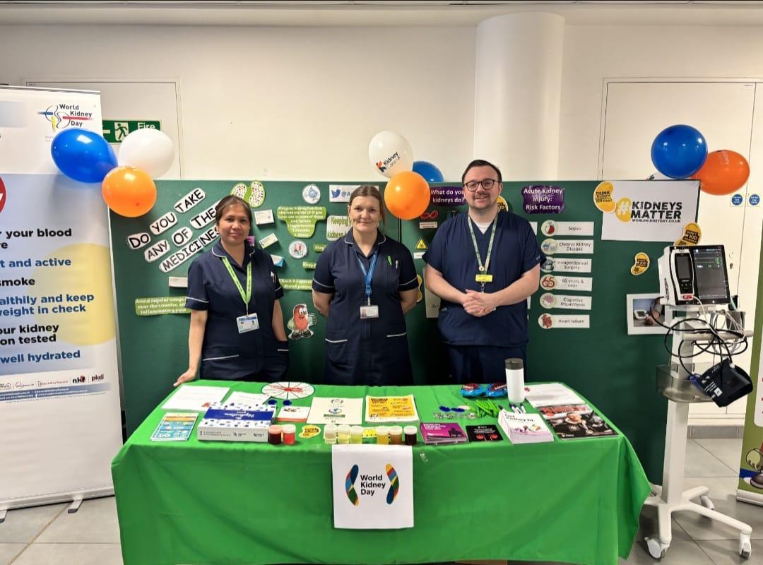 Kidney disease is the 9th biggest killer worldwide. Today is <a href="/worldkidneyday/">World Kidney Day</a> #DontKidYourself Over 7 million people have kidney disease in the UK.
<a href="/MWLNHS/">Mersey & West Lancs Teaching Hospitals NHS Trust</a> Whiston #AKI team showcasing their work today.