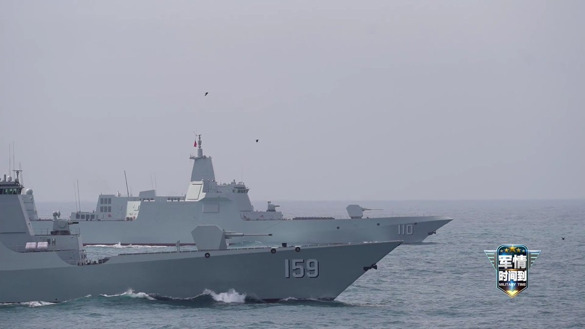 nuwangzi's tweet image. #PLAN 

Type-052D 'Shigatse' &amp;amp; Type-055 'Anqing' during a maritime drill