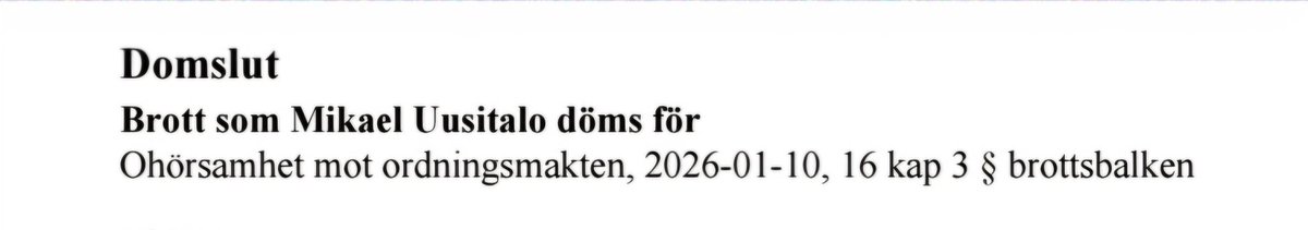 hejhaters's tweet photo. att vända sig om framför en polis är farligt https://t.co/MQonAB6Oa3