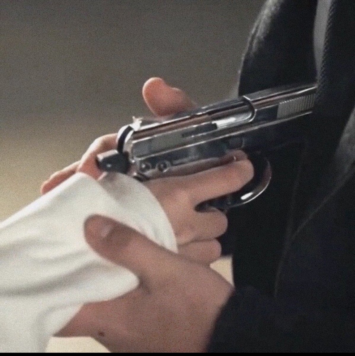 I don't belong to your world tweet media