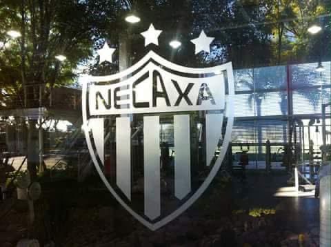 Fisioterapeuta Julio César González tweet media