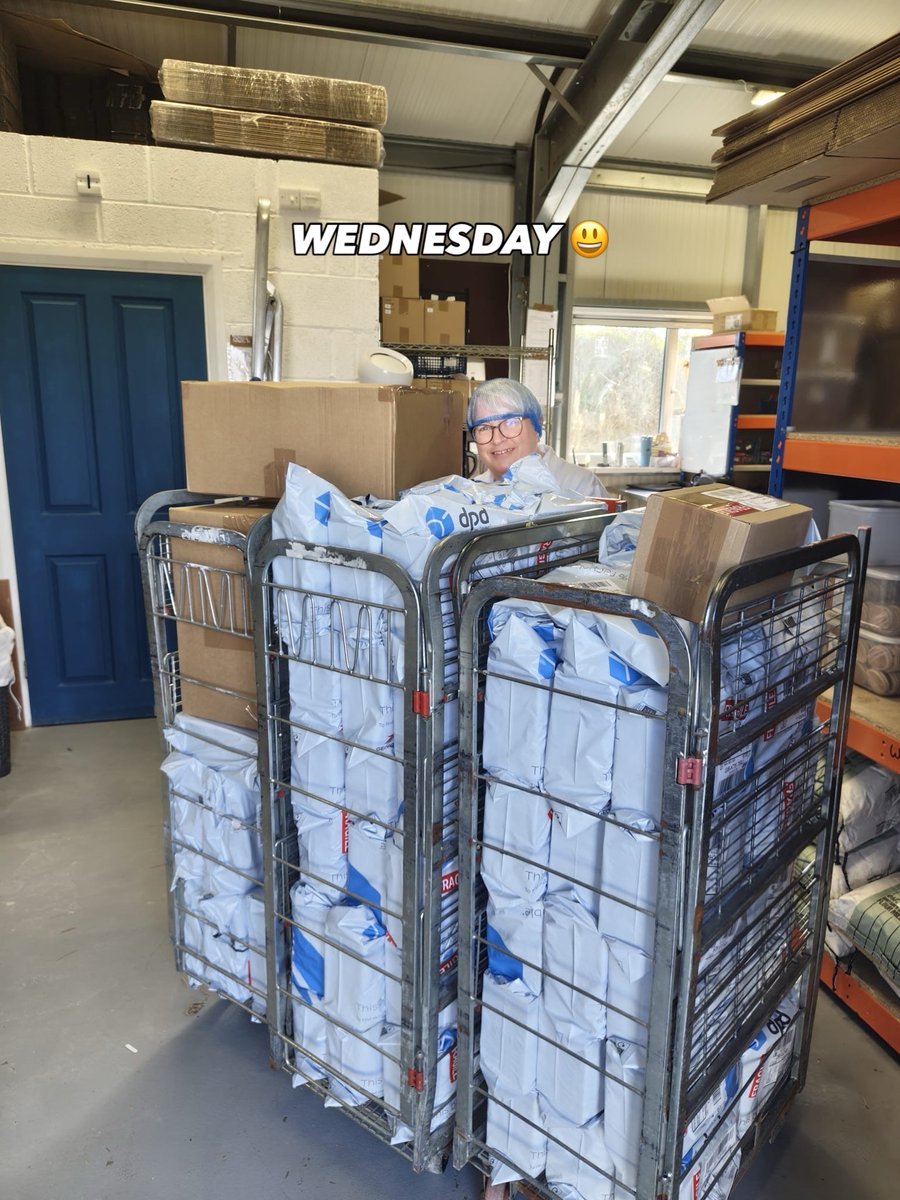 MamGuWelshcakes's tweet image. What a week here at MamGu HQ! There's got to be a lot of very happy mothers on Sunday! 💐🫶🏼

#WelshCakesWithATwist #StDavids #Bakery #MamGuWelshcakes