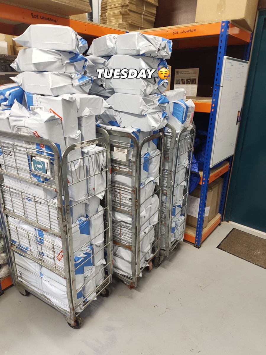 MamGuWelshcakes's tweet image. What a week here at MamGu HQ! There's got to be a lot of very happy mothers on Sunday! 💐🫶🏼

#WelshCakesWithATwist #StDavids #Bakery #MamGuWelshcakes