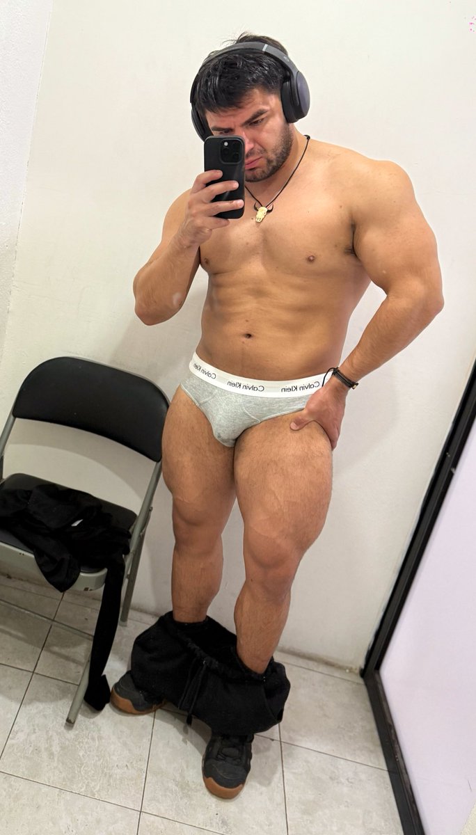 Antonio Cuevas tweet media