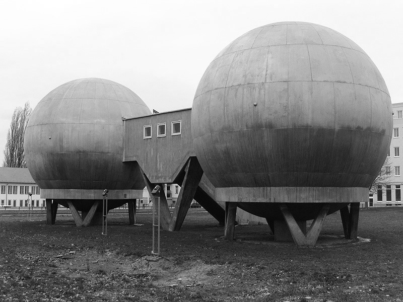 East German Visuals tweet media