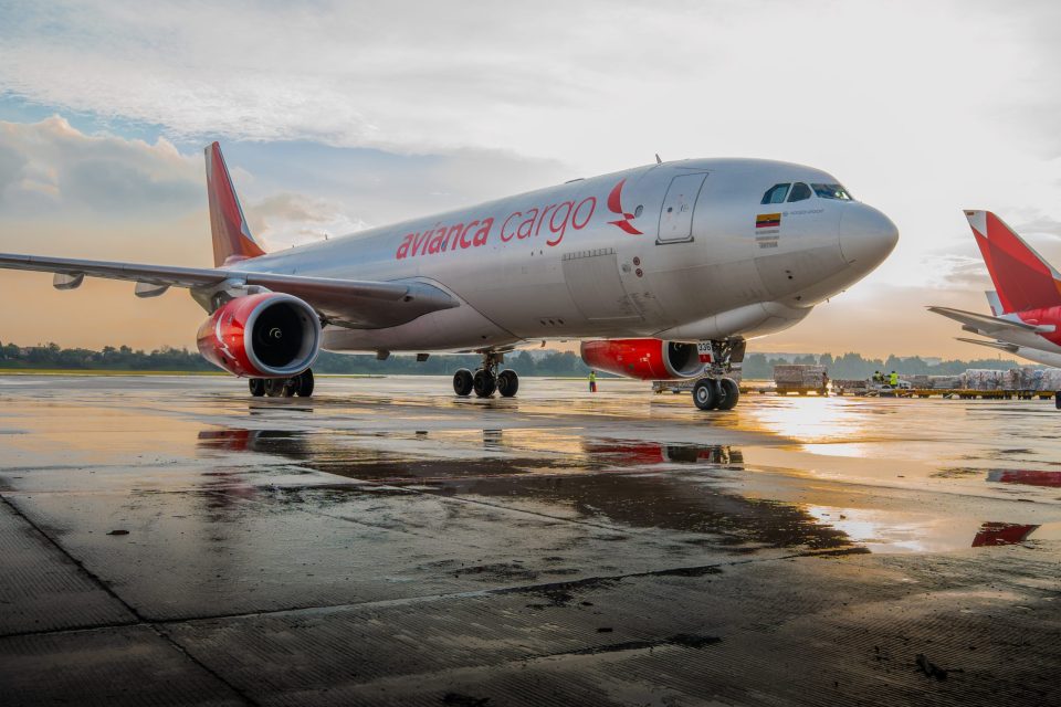 Air_Cargo_News's tweet image. Avianca Cargo has launched a new weekly freighter connection between Bogota in its home nation of Colombia and Caracas in Venezuela.

bit.ly/4lsXIIf 

#AirCargo #AirFreight #SupplyChain #Logistics