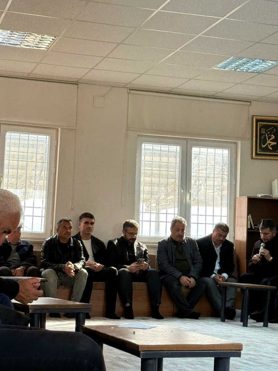 Bu hüzünlü günümüzde bizi yalnız bırakmayan Sayın Ak Parti öncelki dönem ilçe Başkanlığı Sayın Mehmet Yılmaz ve Yönetim kurulu üyeleri arkadaşlarımıza teşekkür eder Allah razı olsun.