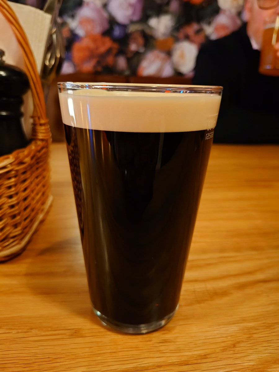 Midsummerkrans tweet media