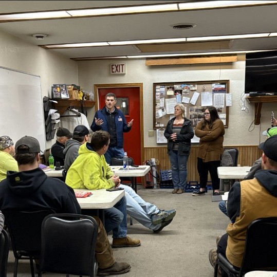 Congressman Brad Finstad tweet media