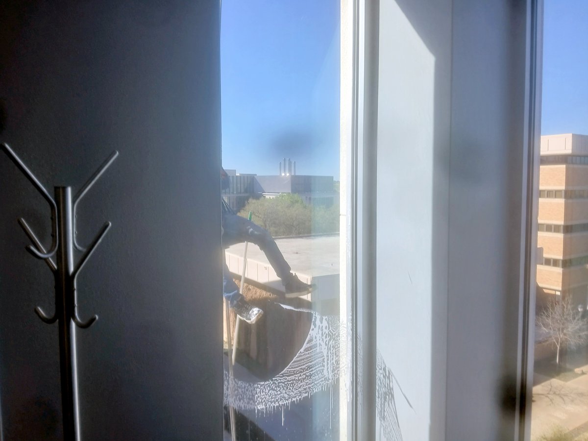 UTA Libraries tweet media