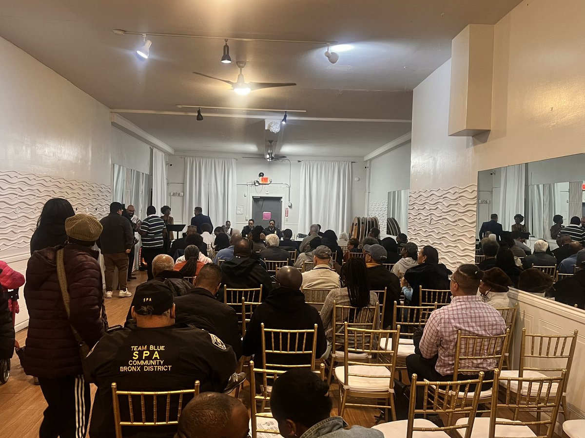 NYPD 47th Precinct tweet media