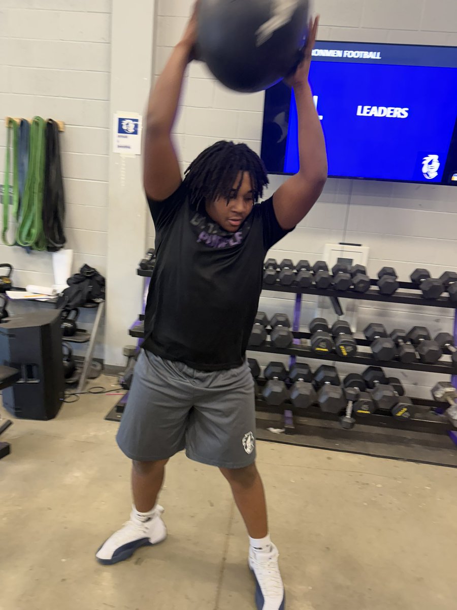 Holt High Football tweet media