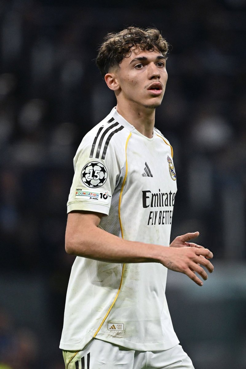 FCB World tweet media