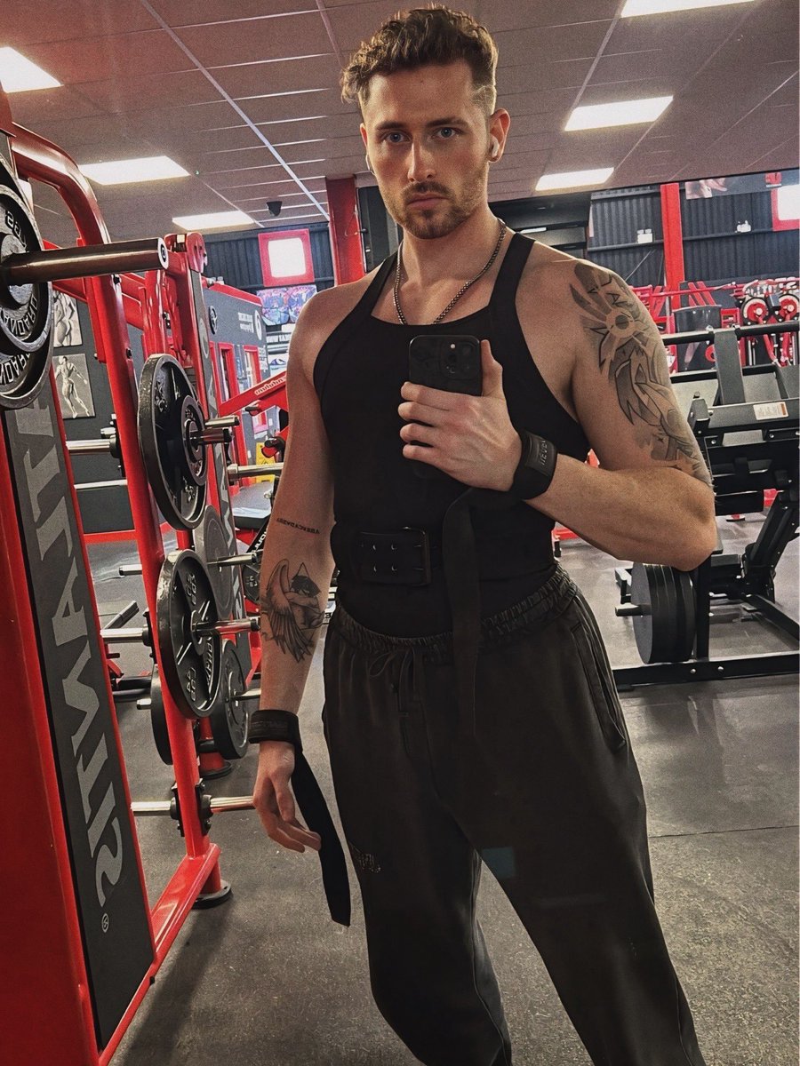 Michael 🏳️‍🌈 tweet media