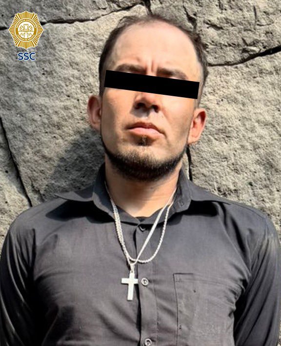 MrElDiablo8's tweet photo. ¡Persecución de Película!
Luego de una denuncia por un asalto a cuentahabiente en @BJAlcaldia, policías de la @SSC_CDMX detuvieron a Kristof "N" y Diego Andrés "N" y recuperaron 750 mil pesos.
El aseguramiento ocurrió en calles de la colonia #Peralvillo, en @AlcCuauhtemocMx, derivado de un cerco virtual realizado por personal de los #C2 Poniente y Centro que en todo momento dieron seguimiento a su ruta de escape.
#Video 🎥👇🏽