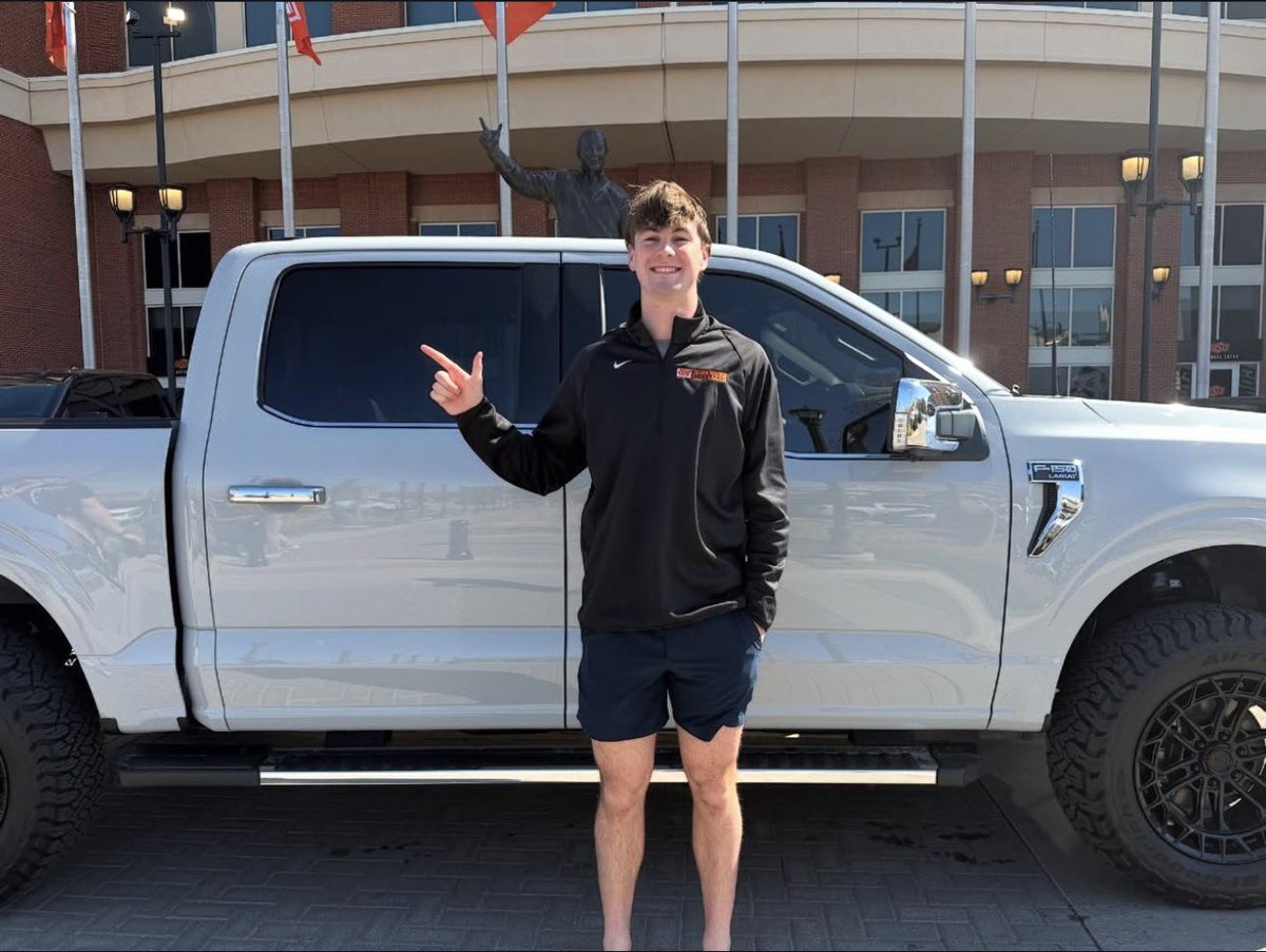 OKSTProbs tweet media