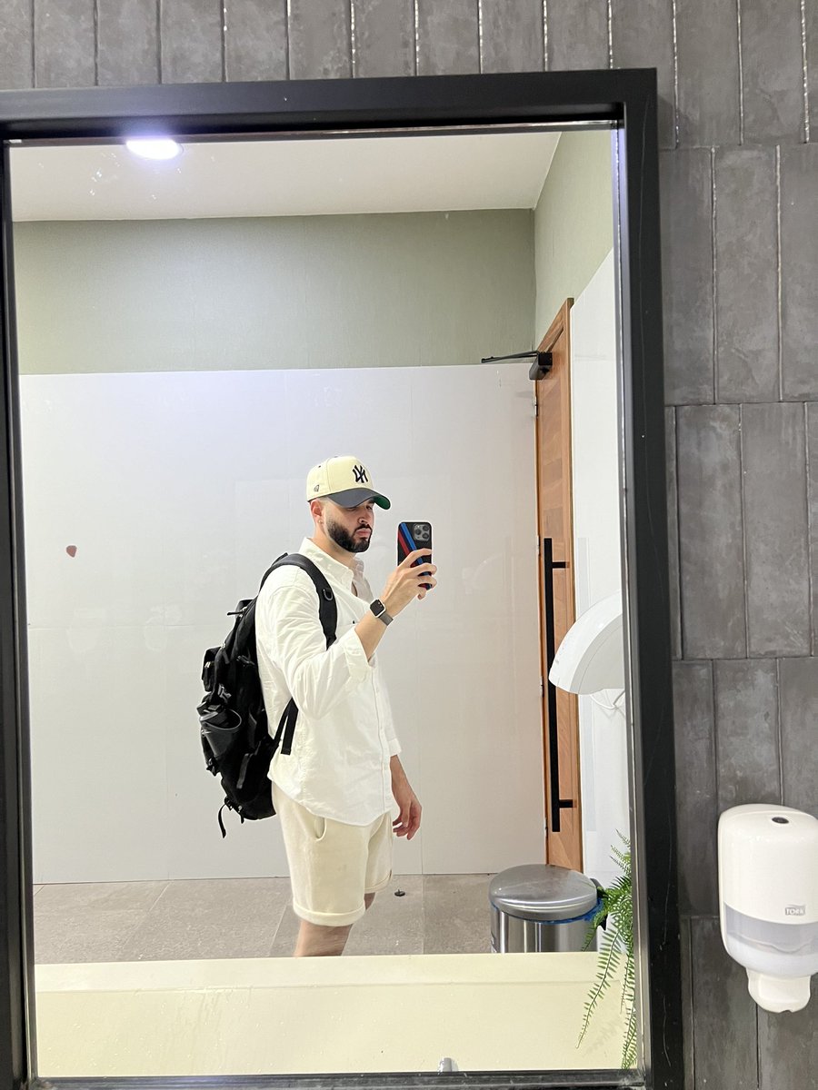 🤳🏻