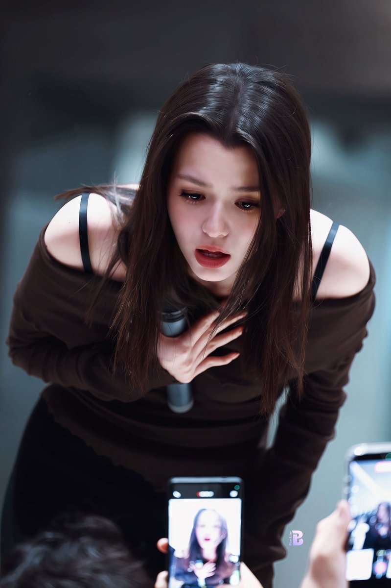 PlanAforBec's tweet photo. You're the night's love letter to light, Becky🫠

@AngelssBecky 

REBECCA X EFM FANDOM LIVE
#BeckyxFANDOMFANFIC
#EFMFANDOMLIVE 
#beckysangels https://t.co/XOgtvG7h0D