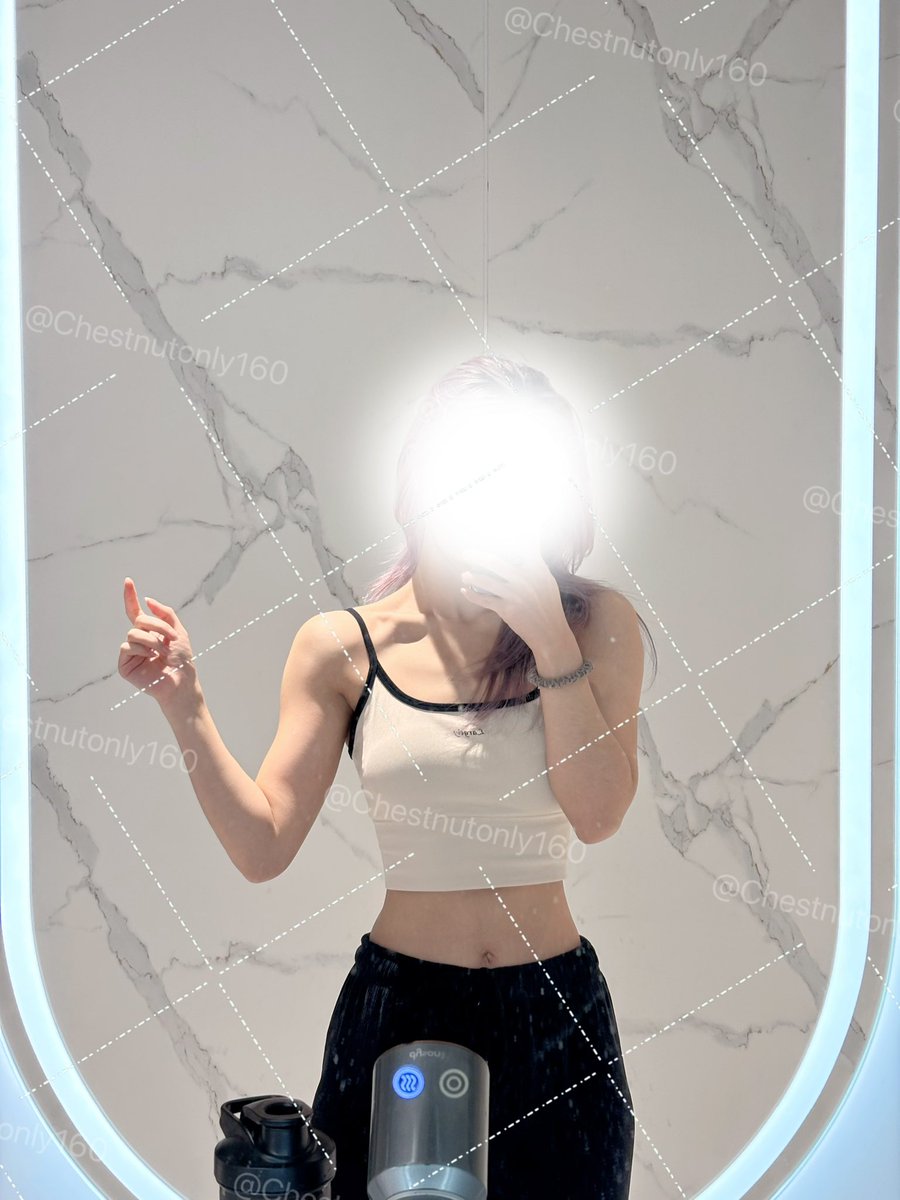 🍊🌙 tweet media