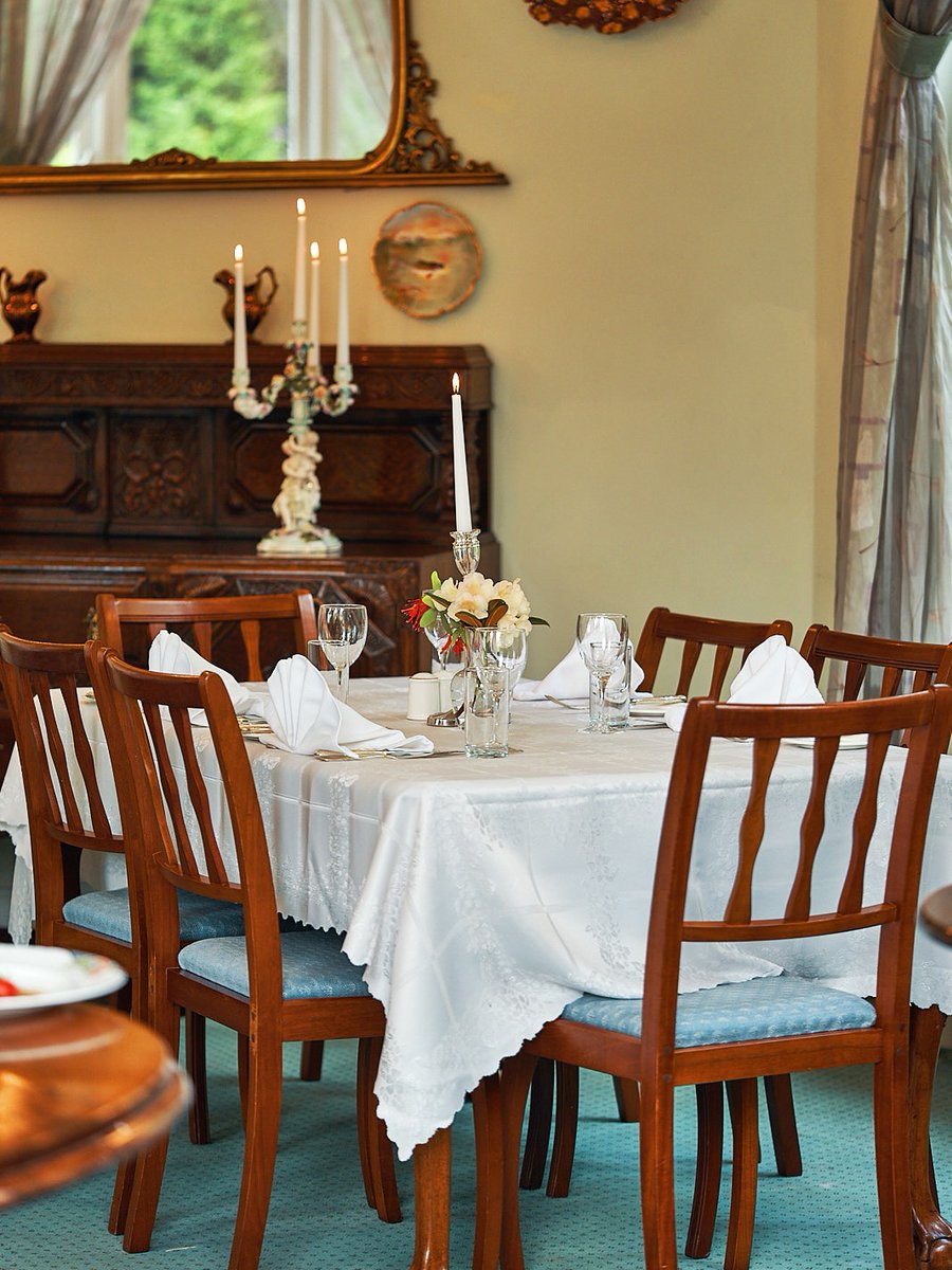 SeaviewHouseSpa's tweet photo. Show Mum she deserves the best with an unforgettable Sunday Lunch ✨

Join us for a delicious meal shared with family, overlooking our gardens and surrounded by true country house hospitality 😌

To make a reservation, call 027-50073 or email info@seaviewhousehotel.com https://t.co/82blyVs6Ba