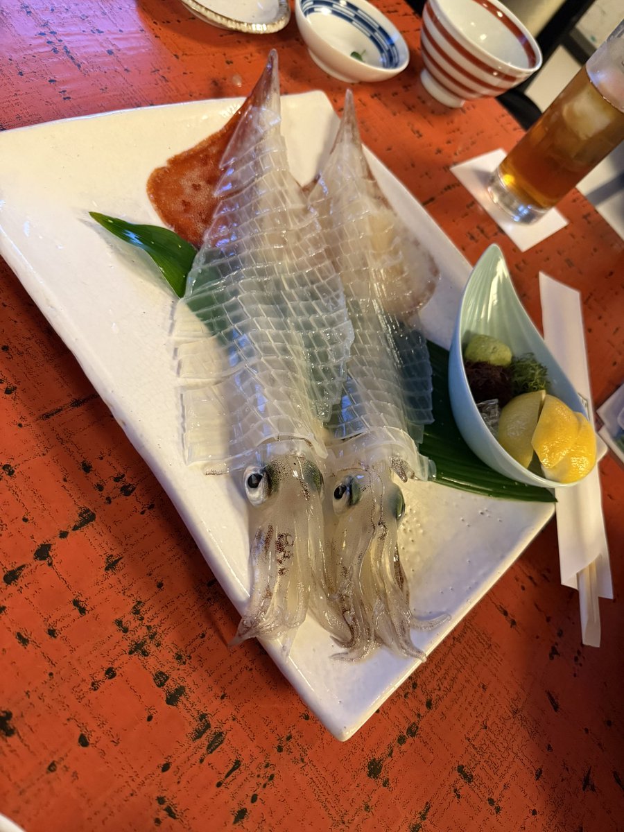 makura_ren11's tweet photo. 九州に面談して参りました！
担当の子ともご飯いけて良かったze。
無事都内帰ってきたからガンガンまた行くぜ！ https://t.co/2XfMU0fzdr
