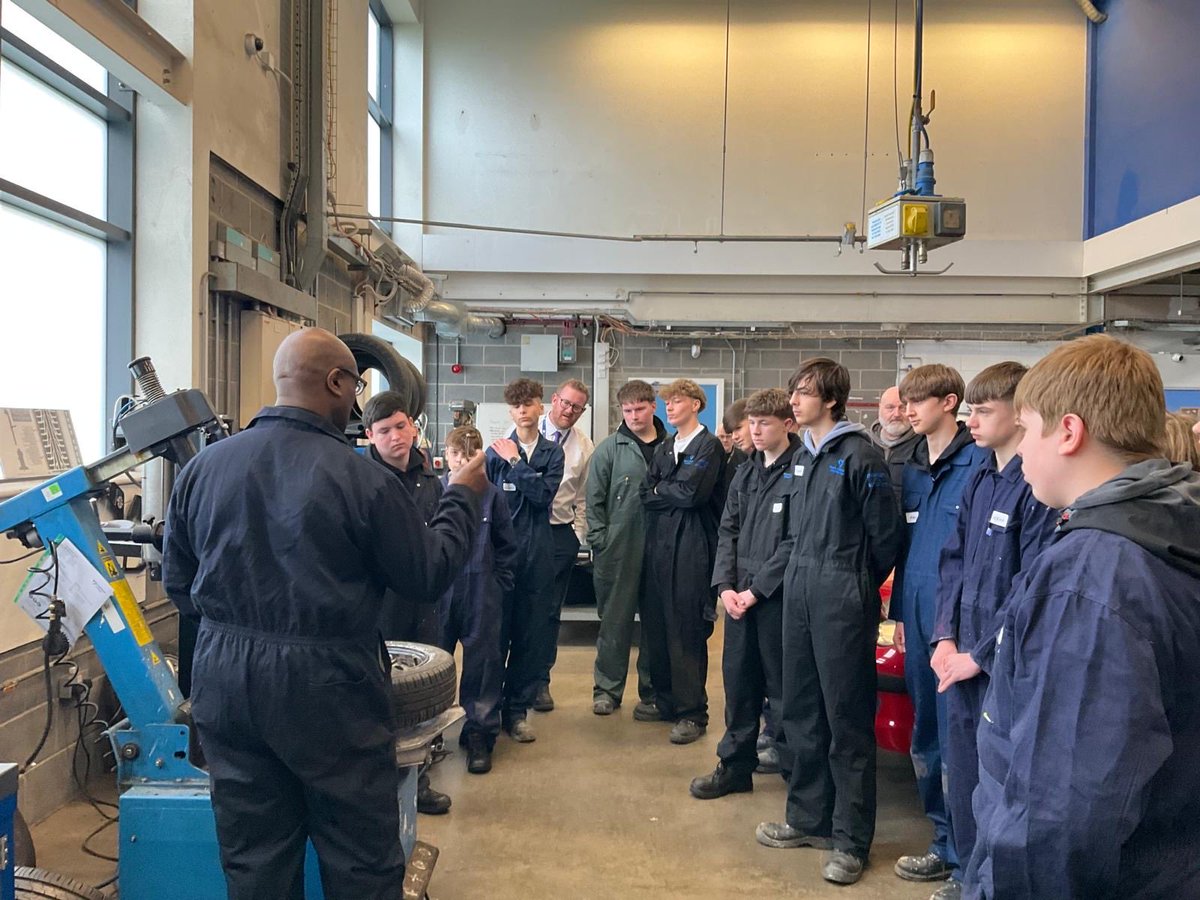 CarletonHigh tweet media