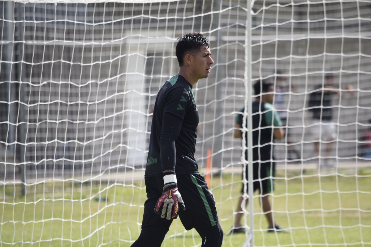 NuevaChicago's tweet photo. NUEVO ANEXO 1 POLIDEPORTIVO 

Estamos muy contentos de informar que hoy estrenamos 6 arcos nuevos de medida reglamentaria con sus respectivas redes y 172 metros de redes de contención.

Continuamos trabajando para que nuestros deportistas tengan las mejores condiciones para su desarrollo profesional tanto en reserva como primera división.

Seguimos creciendo.💚🖤