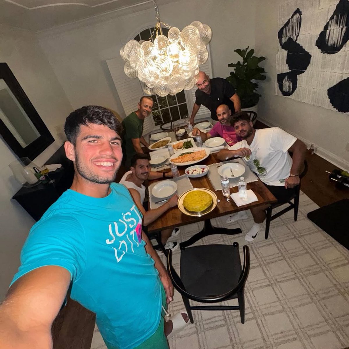 f #7inMelbourne tweet media