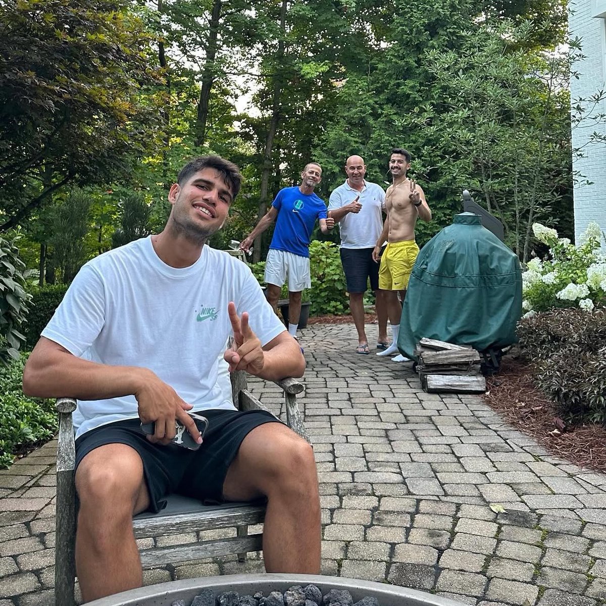 f #7inMelbourne tweet media