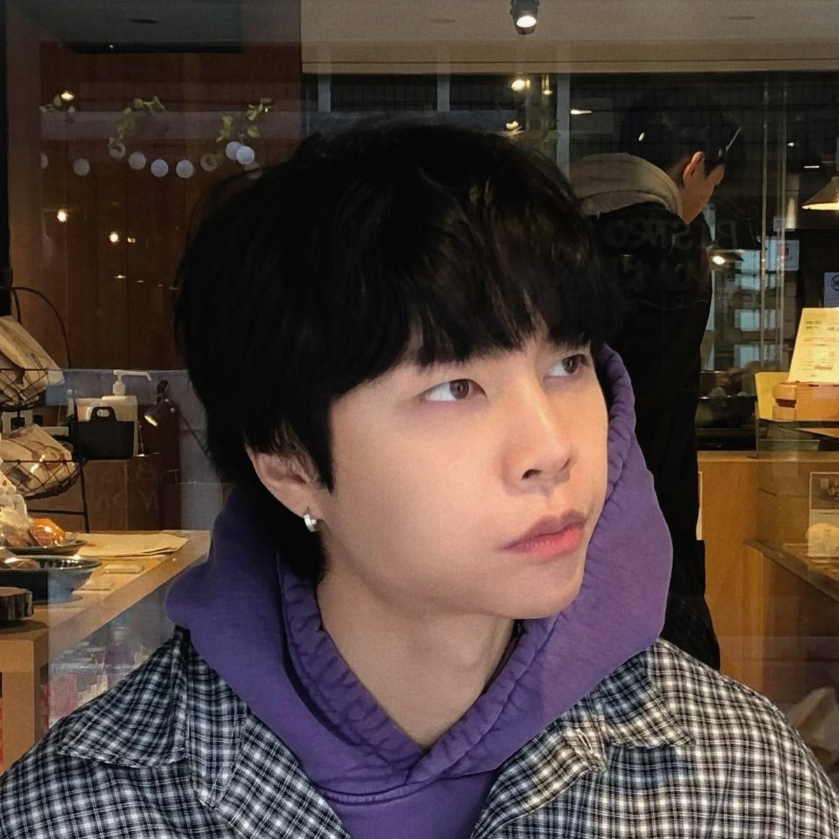 ไม่รู้อันไหนอ้วมก่ากันน​ อยากบีบบบ​ 🤏