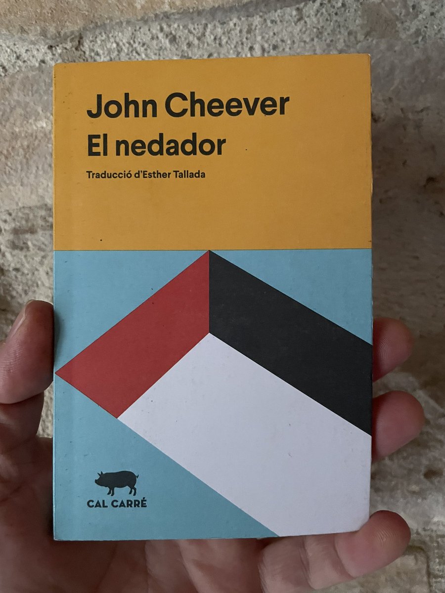 joan_figa's tweet photo. Això és molt ben parit. No coneixia @CalCarre i la seva col•lecció de llibres menuts.❤️ Són ideals per portar-los sempre a sobre. Un tal John Cheever - El nedador - La ràdio enorme. Boníssims👌🏻 https://t.co/Q0Xsp7wDfr