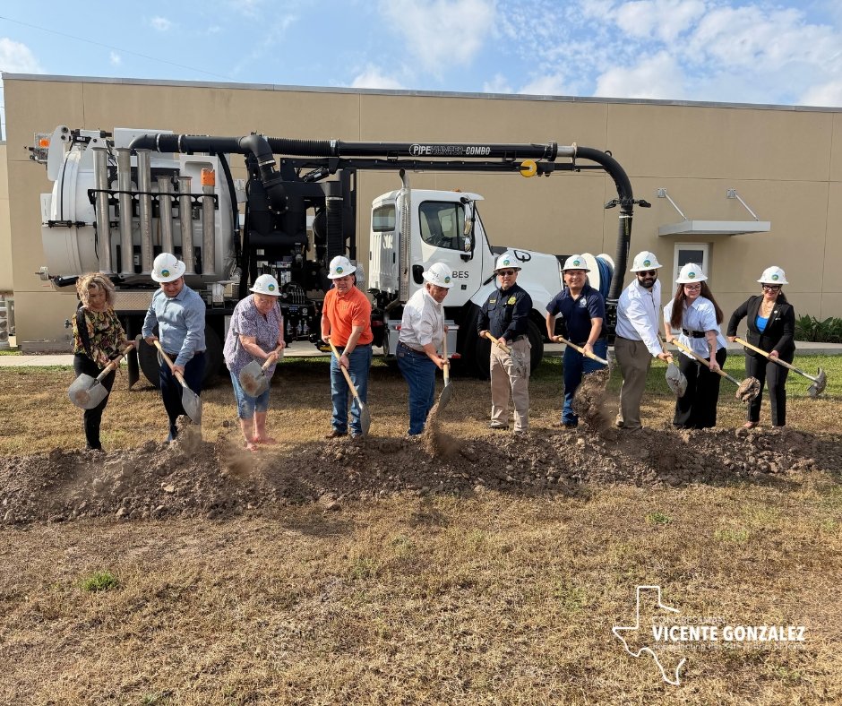 Rep. Vicente Gonzalez tweet media