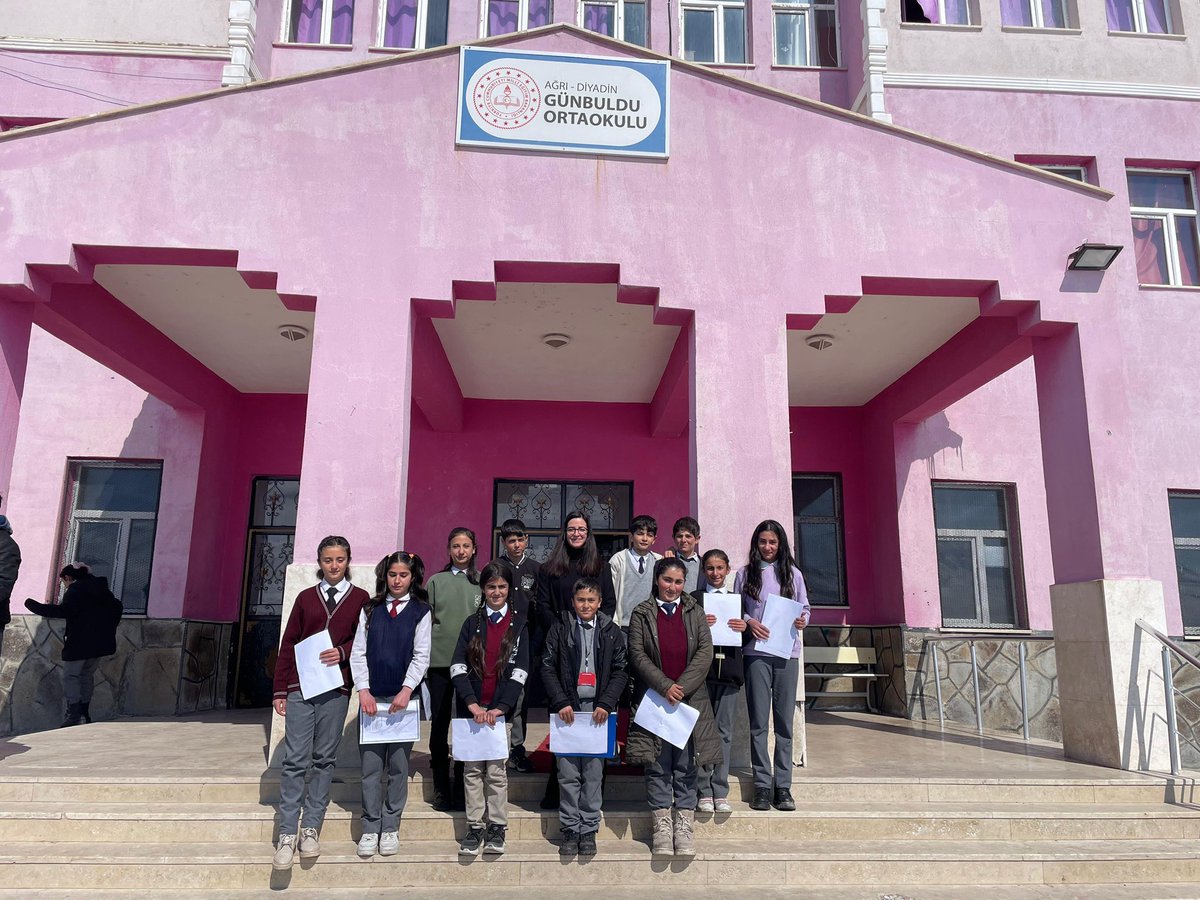 GunbulduO's tweet photo. Bağımsızlığımızın sembolü olan İstiklal Marşı’mızın kabulünün 105. yıl dönümünü kutlamanın gururunu yaşıyoruz.Milli Şairimiz Mehmet Akif Ersoy’un dediği gibi Allah bu millete bir daha İstiklal Marşı yazdırmasın
@tcmeb 
@frknkrksz 
@agrimem 
@hasan_kokrek 
@diyadinmem 
@remzi0479 https://t.co/GC93tyr8rw