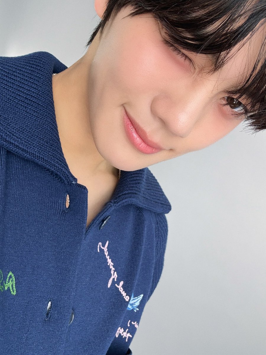 𝐜𝐥𝐨𝐯𝐞𝐫 tweet media