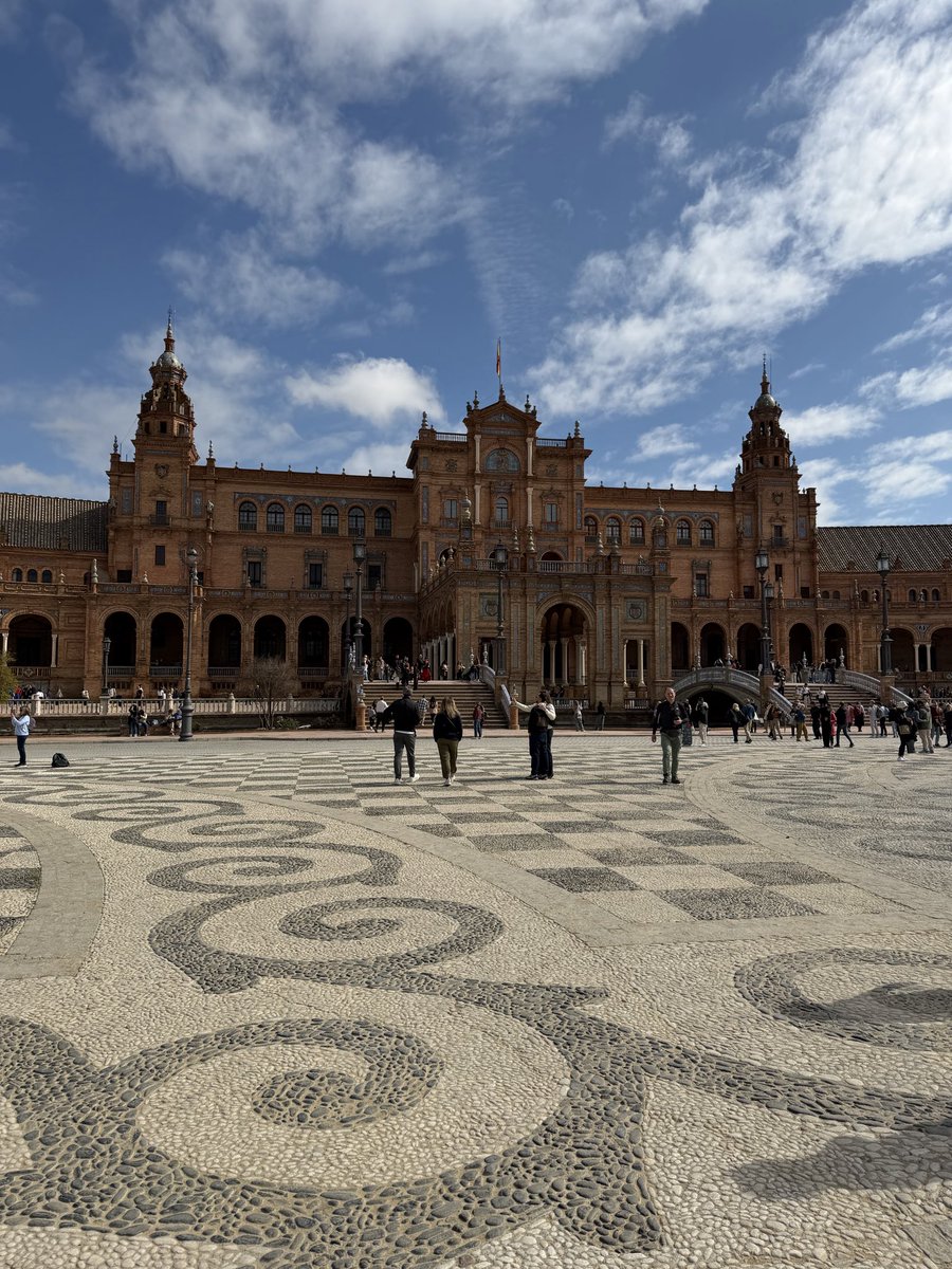 Brian Lee tweet media