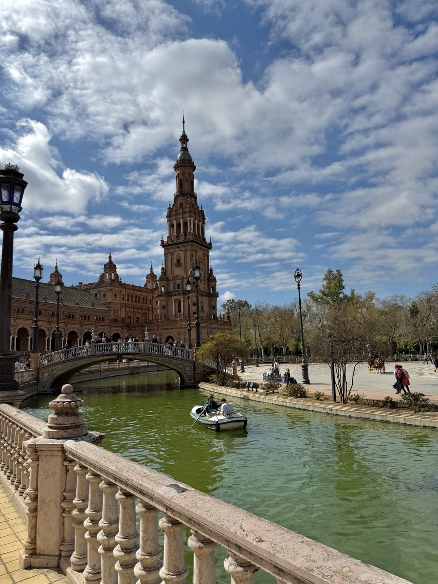 Brian Lee tweet media