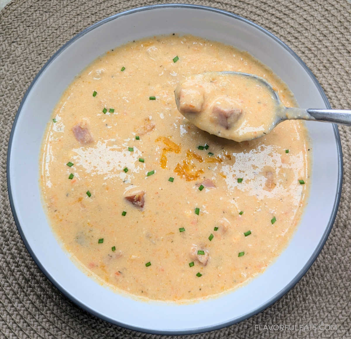 Slow Cooker Cheesy Ham &amp; Cauliflower Soup flavorfuleats.com/slow-cooker-ch… 
#soup #cauliflower #lowcarb #ham #slowcooker #dinnerideas #homemade #homecooking #keto #comfortfood #foodies #flavorfuleats #foodblogger #dinner