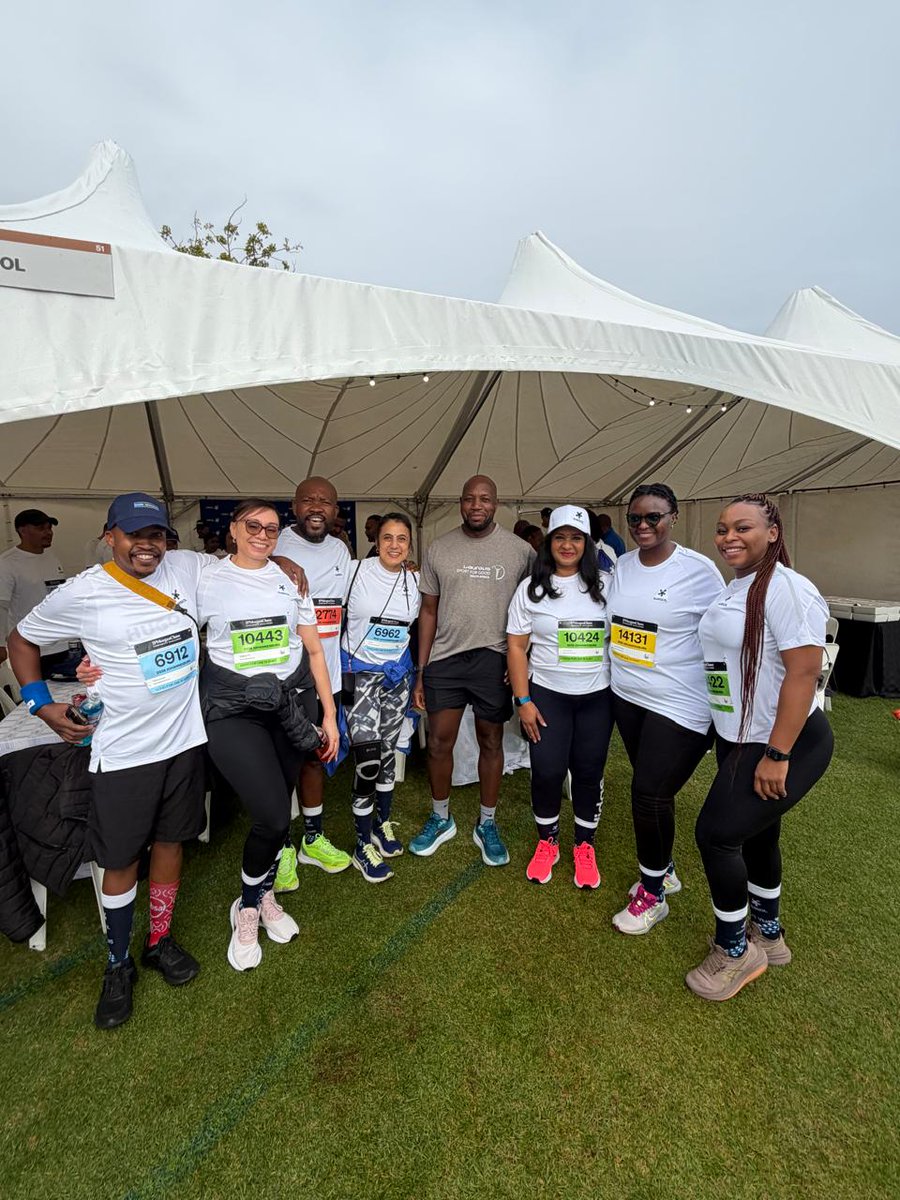 SasolSA's tweet image. Today our leadership didn’t just talk about teamwork and wellbeing – they ran it.

Proud to see our CEO, CFO and leaders on the route with Team Sasol at the JP Morgan Corporate Challenge. 

#Sasol75 #JPMCorporateChallenge #LeadByExample
