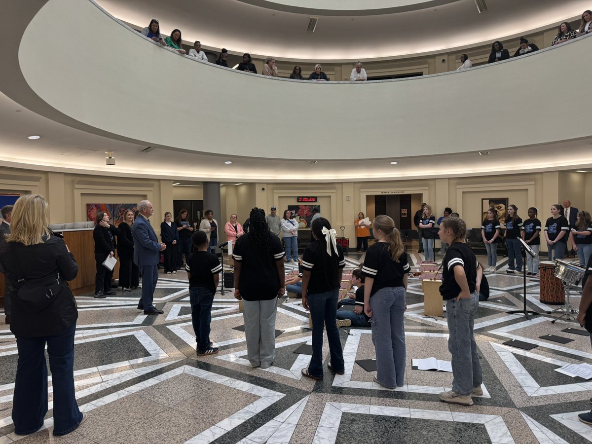 Eric Mackey tweet media