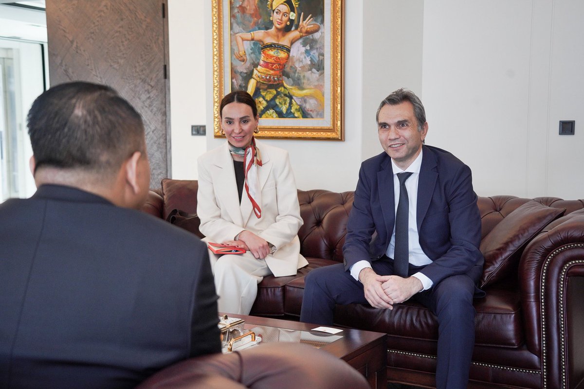 AchmadRPurnama's tweet image. 📍 Ankara | 12 March 2026

🏢 I also received a courtesy visit from representatives of MilSOFT, including Mr. Serhan Çiçek. We exchanged views on potential opportunities for collaboration, particularly in the areas of technology, innovation, and the defence sector.

#IniDiplomasi