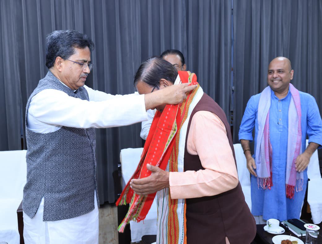 Dr Rajdeep Roy Ex MP ( MS, MCh) tweet media